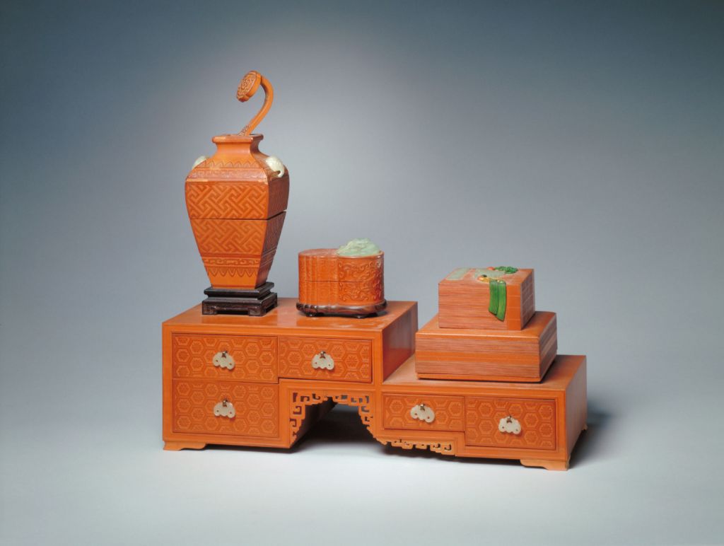 图片[1]-Wenzhu jade inlaid kang table stationery box-China Archive